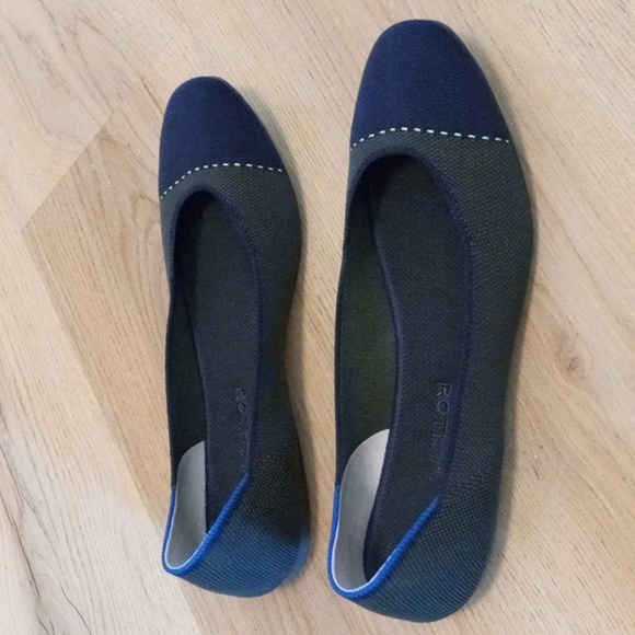 Rothys The Square flat Highland captoe size 10 - Picture 2 of 6